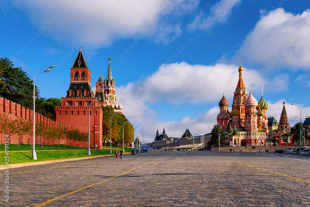 Fototapeta premium Red Square with Kremlin walls and Saint Basil Cathedral Moscow