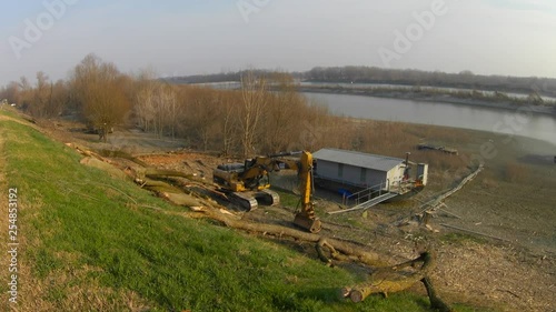 percorso fiume Po nel mantovano Lombardia Italia