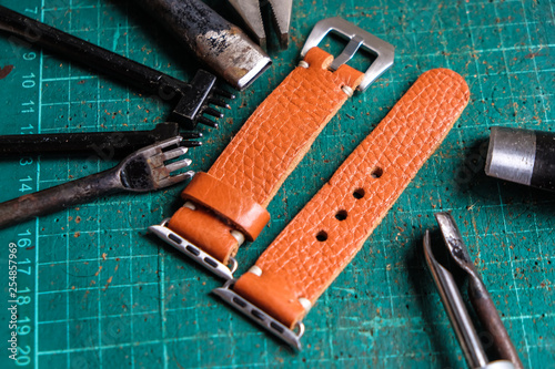 Genuine leather watch strap handmade with tool photo