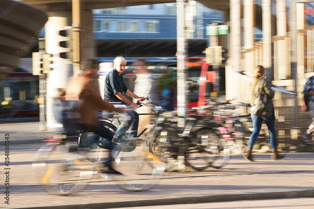 Radfahrer Stadt Geschwindigkeit Fußgänger Gefahr