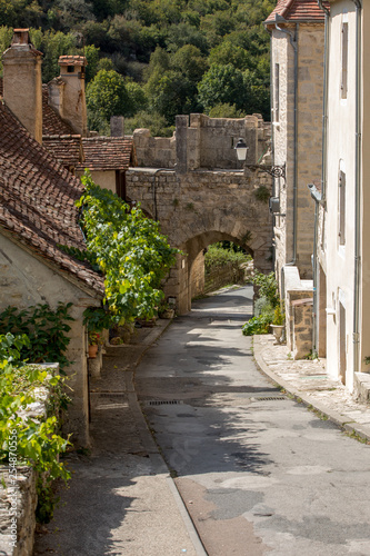 Fototapeta Naklejka Na Ścianę i Meble -   Pilgrimage town of Rocamadour, Episcopal city and sanctuary of the Blessed Virgin Mary, Lot, Midi-Pyrenees, France