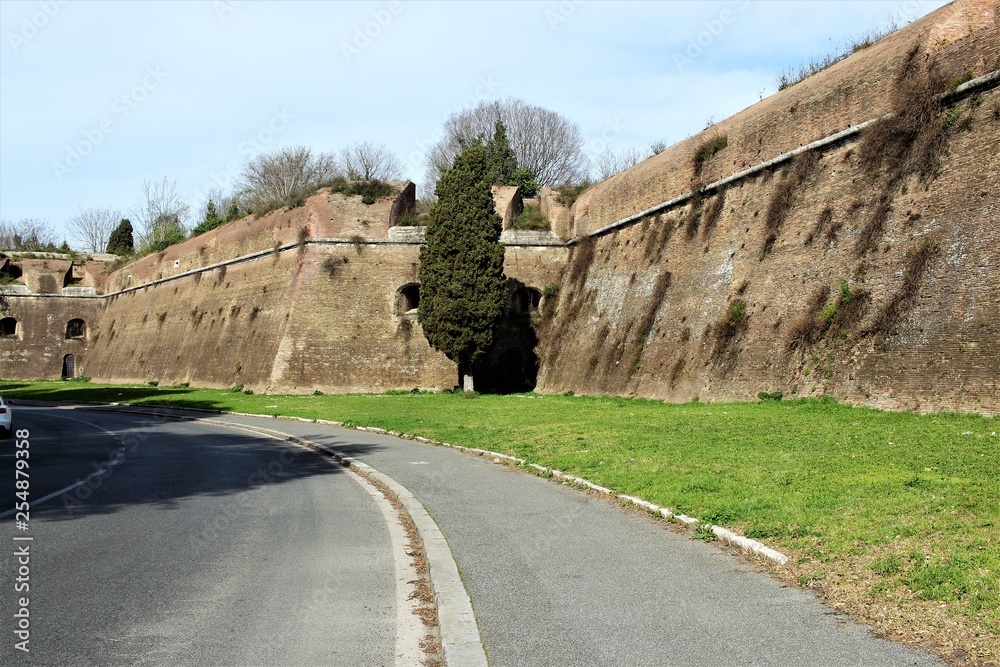 Rome, latin walls