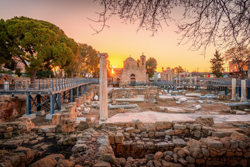 Fotobehang Cyprus St Pauls zuil Paphos zonsopkomst  © Evgeni