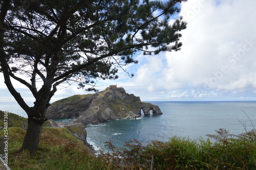 island in the sea