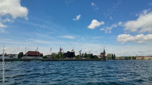 Konstanz am Bodensee, Hafen vom Wasser aus © Jürgen Brand