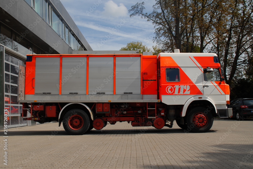 Fototapeta premium Feuerwehr Frankfurt am Main