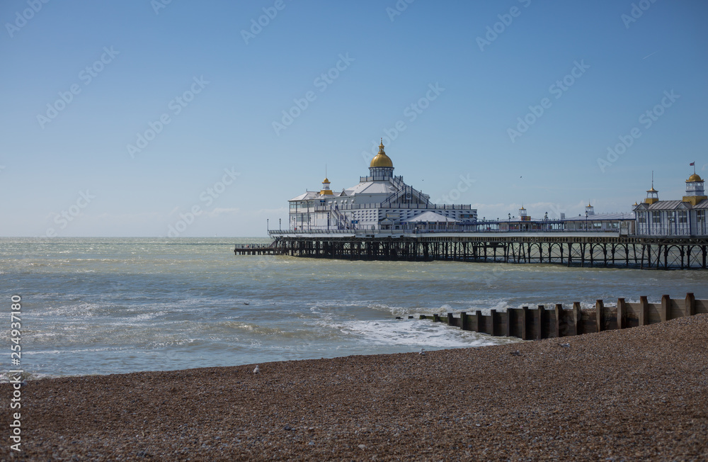 Obraz premium Die Pier von Eastbourne England