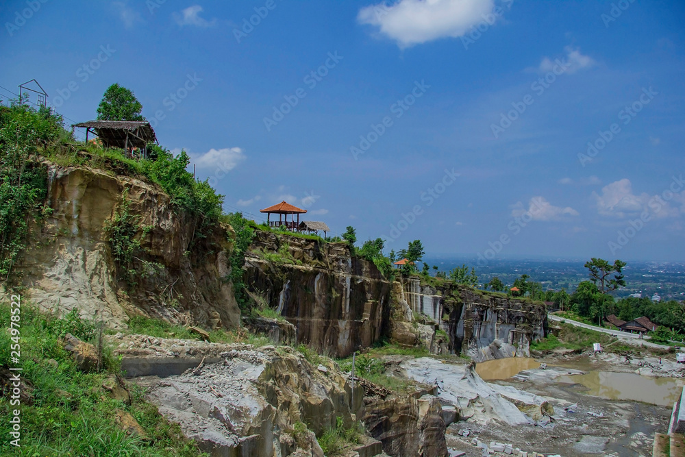 breksi canyon yogyakarta, tebing breksi