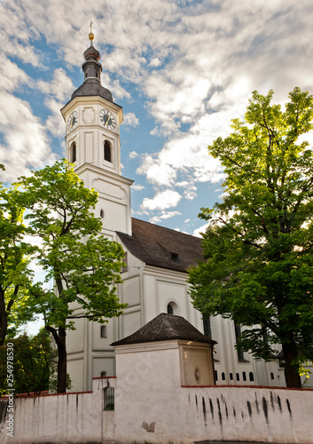 Alte Sendlinger Dorfkirche St. Margaret, München.Schauplatz der Sendlinger Mordweihnacht 1705 photo