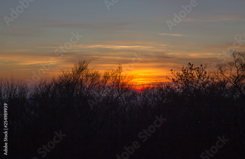 Sonnenuntergang am Katzenbuckel im Odenwald