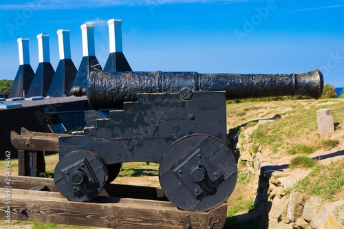 Old rampart with its cannon...