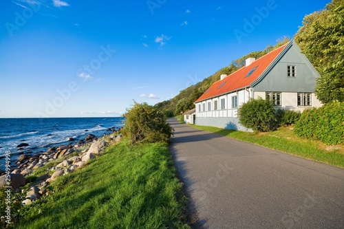 View of fishing hamlet on w...