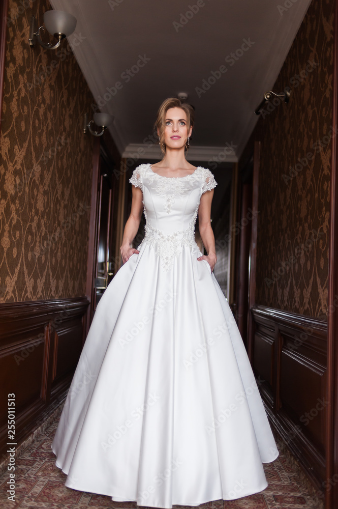 Bride in the brown hall Bride in the brown hall
