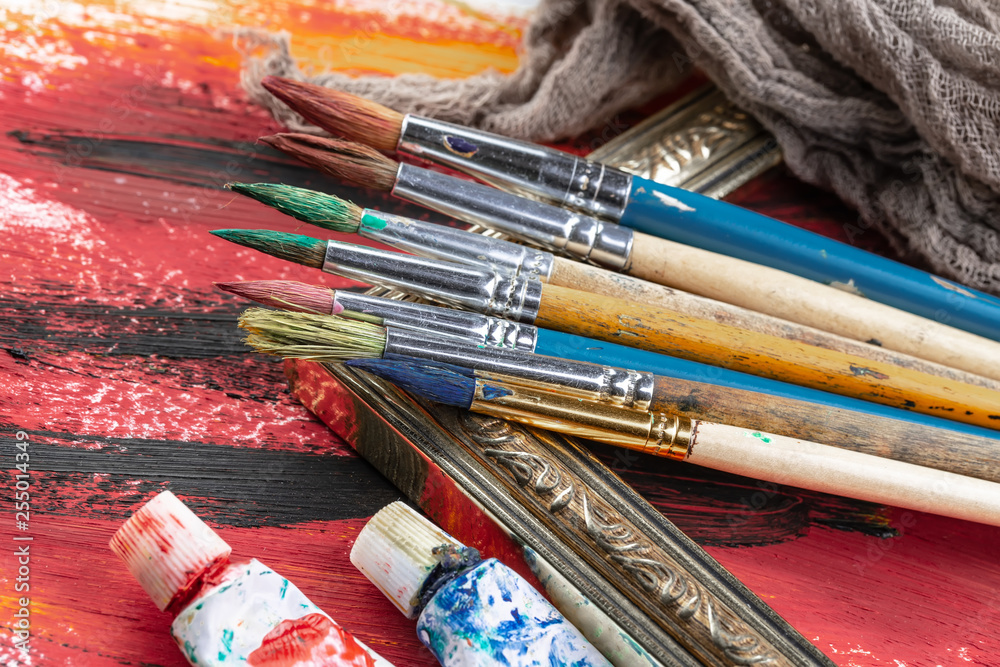 Fototapeta premium Paint brushes and paints for drawing.