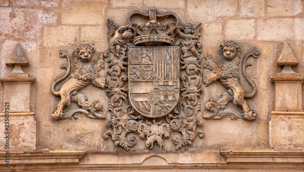 Escudo fachada ayuntamiento de Sepulveda, Segovia