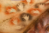 Arte rupestre, Pinturas rupestres en la Cueva de las manos.