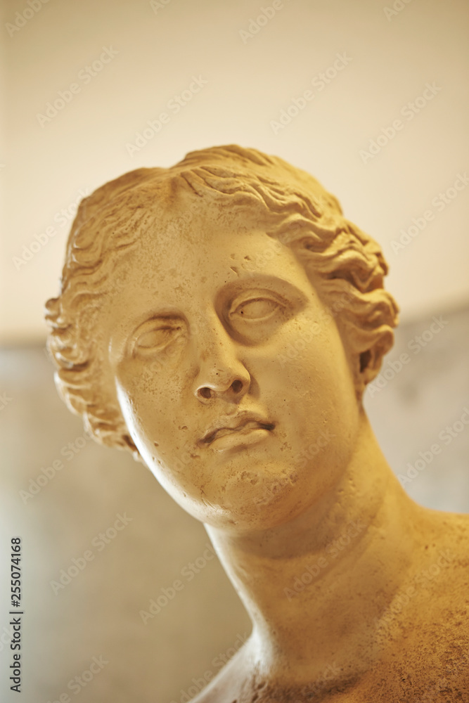 Greek replica statue 