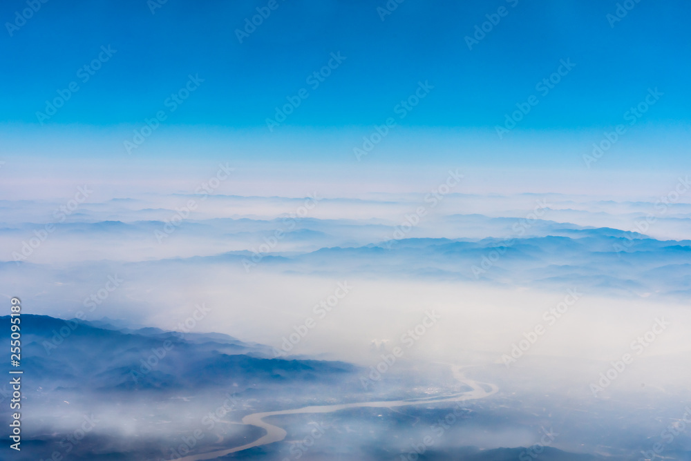 The mountains and the sea of clouds height the sky