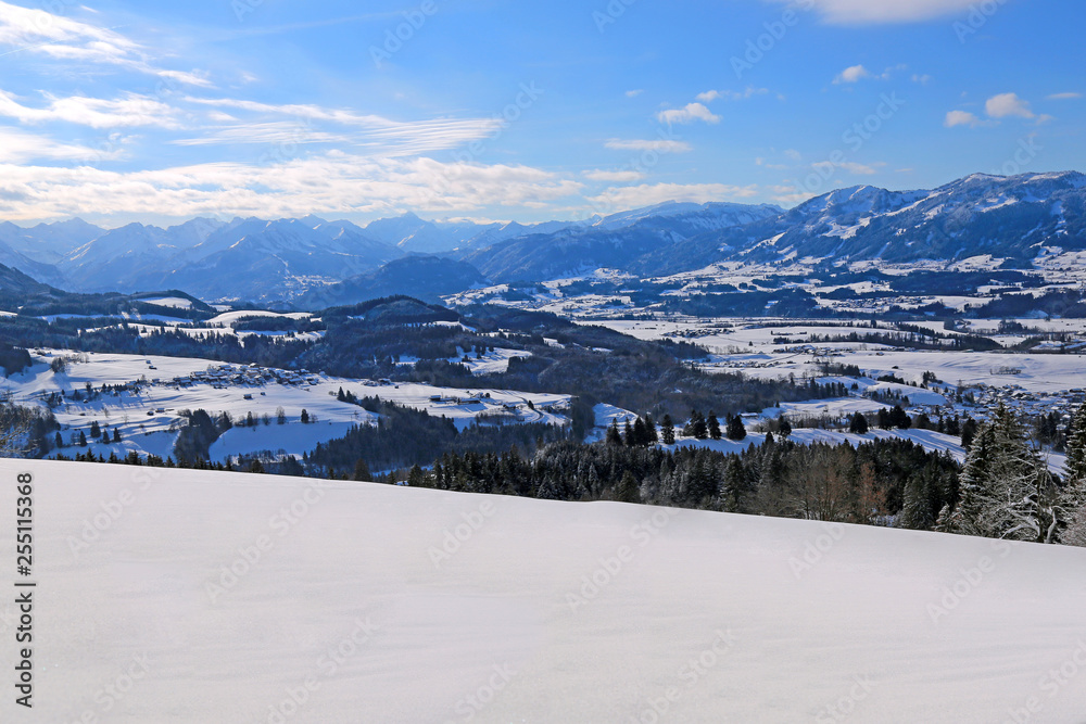 Allgäu - Berge - Winter - Panorama - Schnee - sonnig