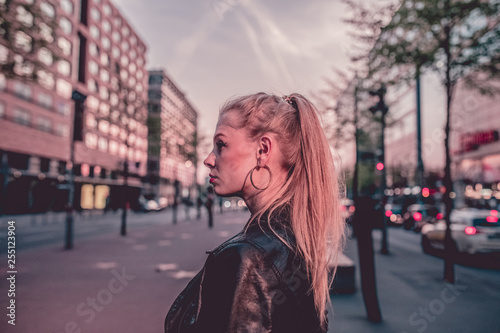 Canvas Print portrait of a young woman in berlin