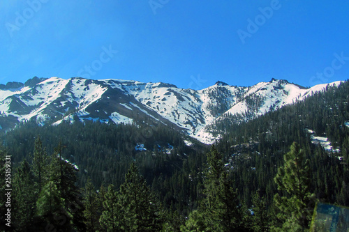 Snow Capped Mountains on spring in Sierra Nevada, California, USA © JRJfin