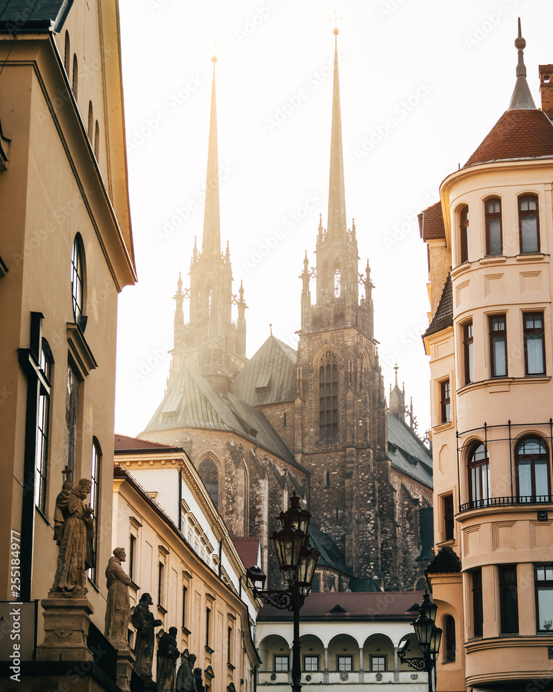 Brno Katedra Świętych Apostołów Piotra i Pawła - Zachód Słońca