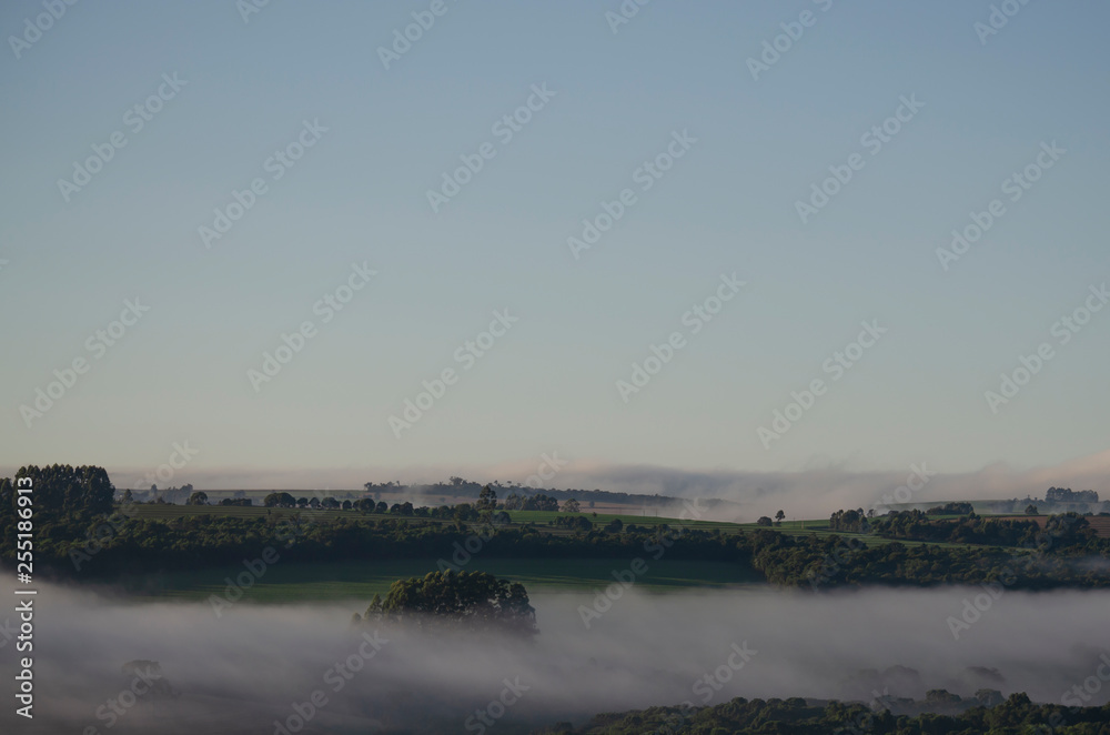 Neblina, nuvens 