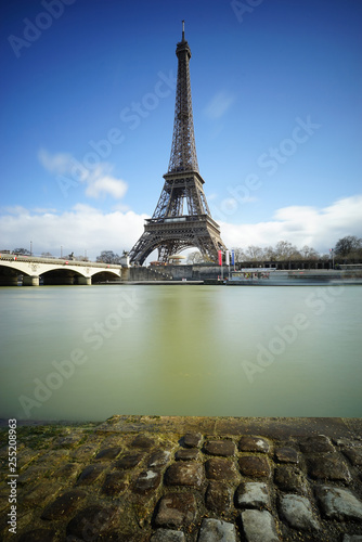 Paris Monument 495