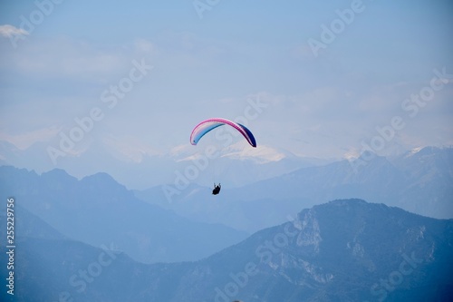 Absolute freedom - paragliding Lago di Garda