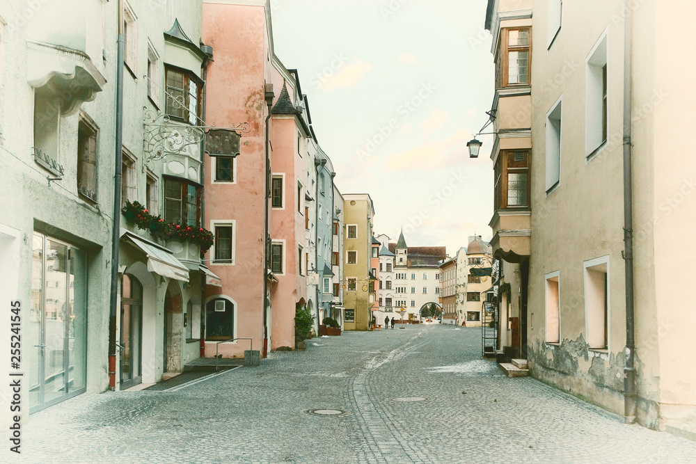 Obraz premium Rattenberg, Austria - january 2018: View of the picturesque town of Rattenberg in Austrian state of Tyrol near Innsbruck. It is the smallest town in the country.