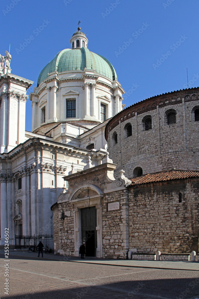 Brescia; il Duomo Vecchio, detto 