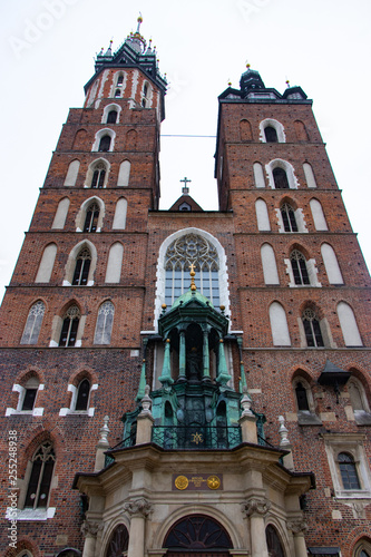Basilica di Santa Maria, Cracovia in Polonia photo