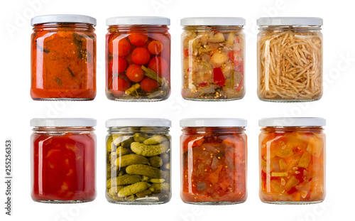 Konstfotografi jars of pickled vegetables