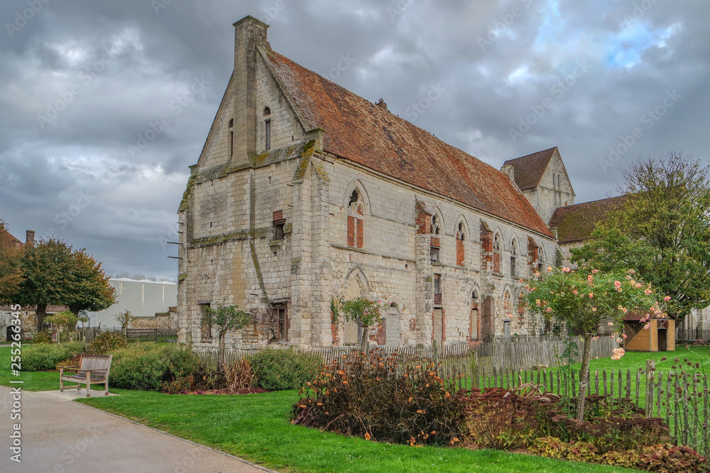 Maladrerie Saint-Lazare de Voisinlieu in Beauvais, France