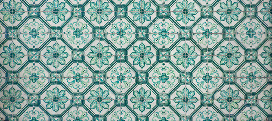 Keuken achterwand Portugese tegeltjes patronen Groen witte sierlijke Portugese tegeltextuur vintage  © Simon
