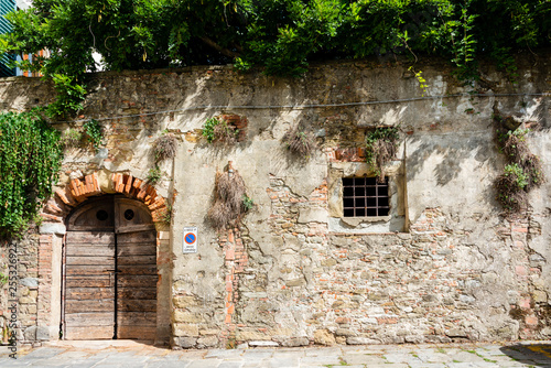 Verlassenes Rustico in Arezzo Toskana photo