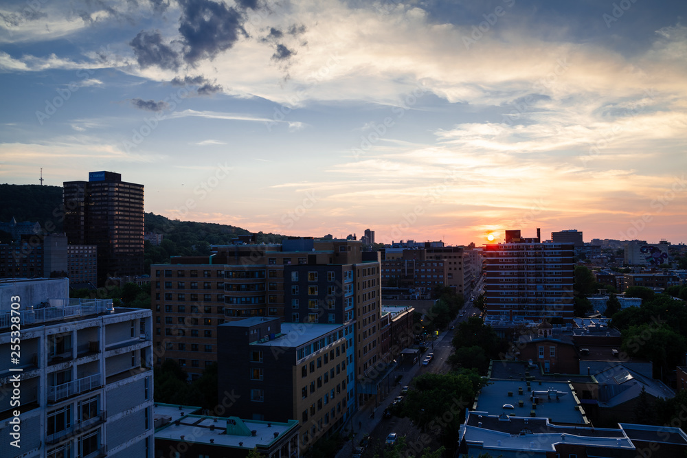 Fototapeta premium Sunset in Montreal