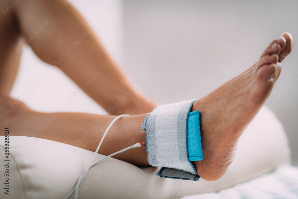 TENS, Transcutaneous Electrical Nerve Stimulation in Physical Therapy.