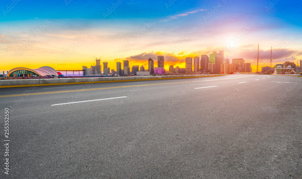 Obraz premium Urban Road, Highway and Construction Skyline..