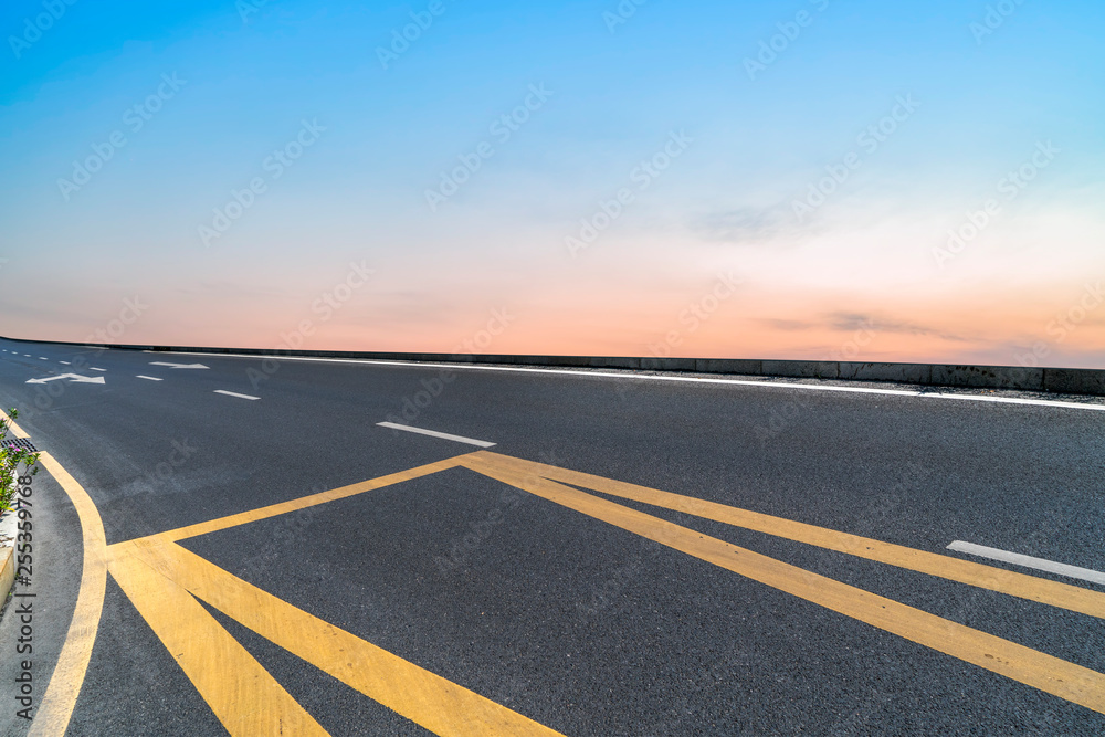Fototapeta premium Road surface and sky cloud landscape..