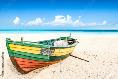 Fototapeta Naklejka Na Ścianę i Meble -  Summer boat on beach and sea landscape 