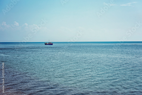 Foto Tourist ship on Lake Baikal, seascape.