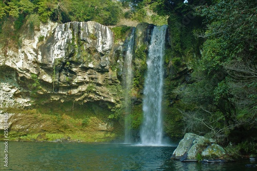 cheonjiyeon waterfall photo