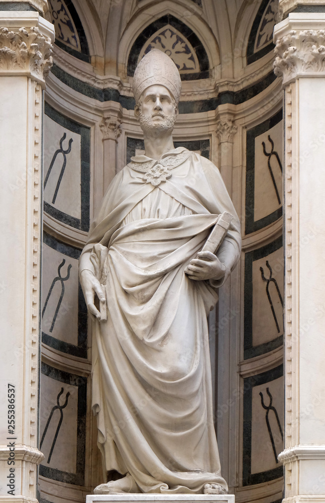 Fototapeta premium Saint Eligius by Nanni di Banco, Orsanmichele Church in Florence, Tuscany, Italy