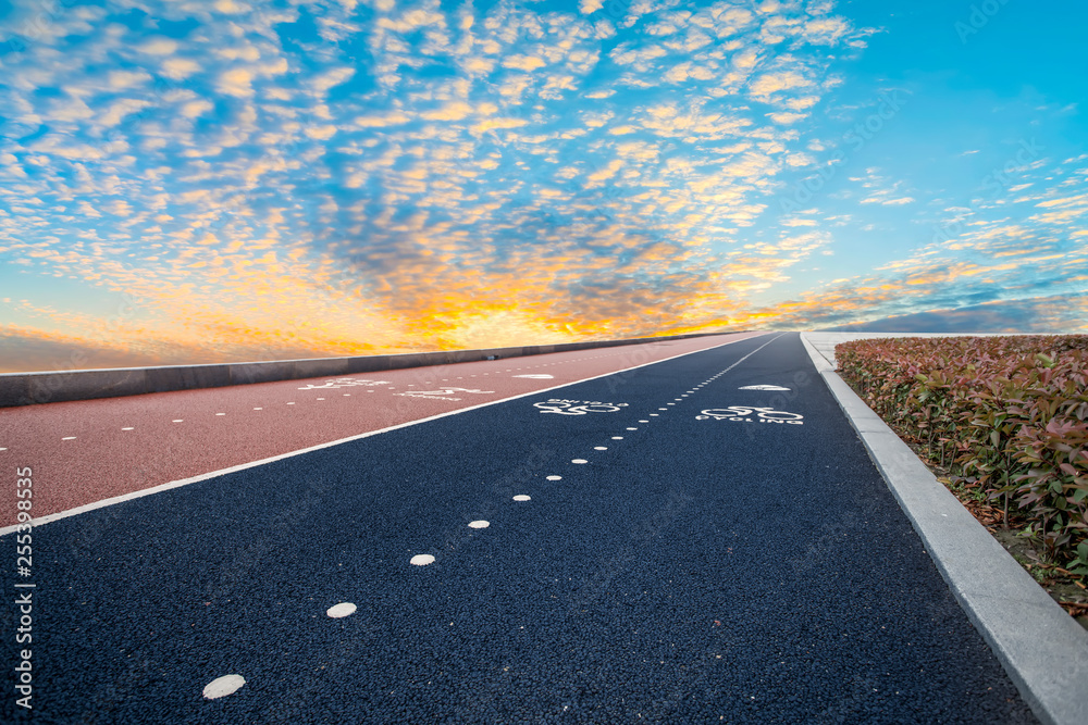 Fototapeta premium Road surface and sky cloud landscape..