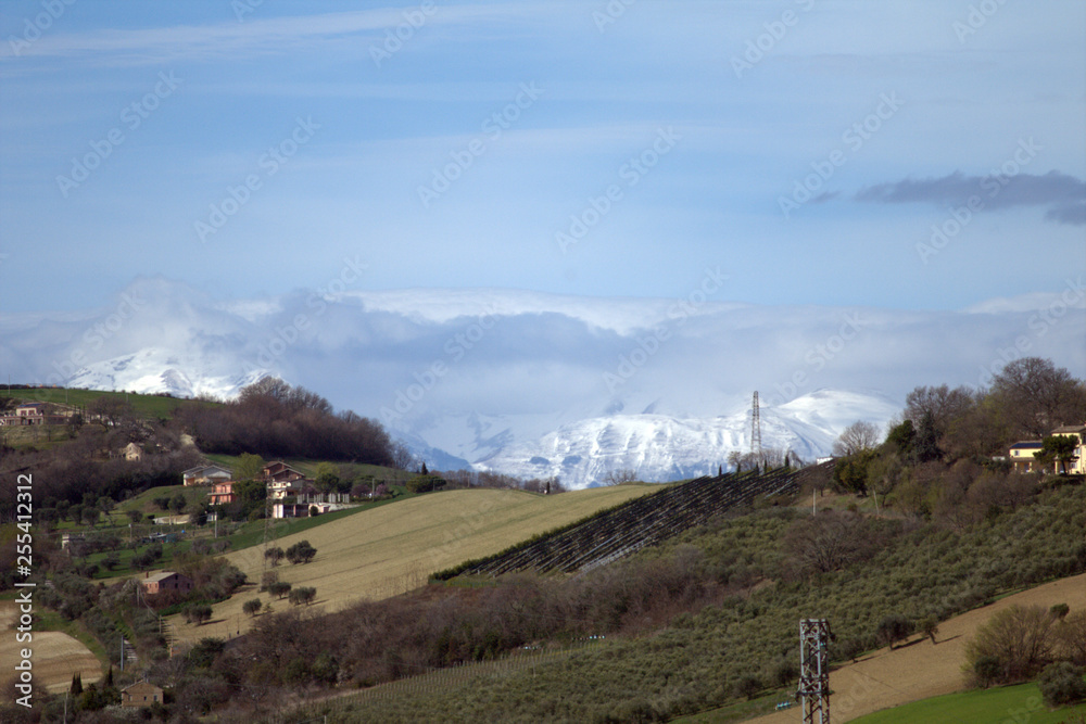 countryside,italy,spring,panoramic,clouds,field,hill,agriculture,
