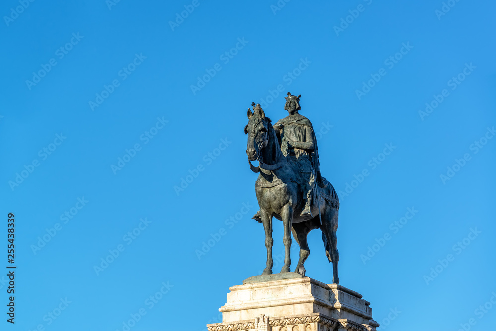Statue of Fernando III