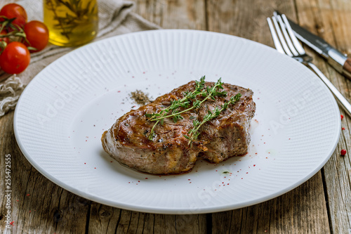 Fototapeta Naklejka Na Ścianę i Meble -  juicy Ribeye steak