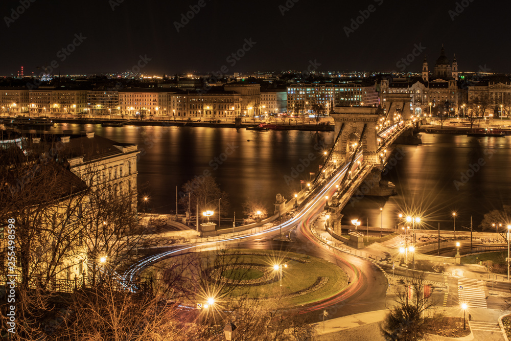 Fototapeta premium Long exposure bulb photo in Budapest 