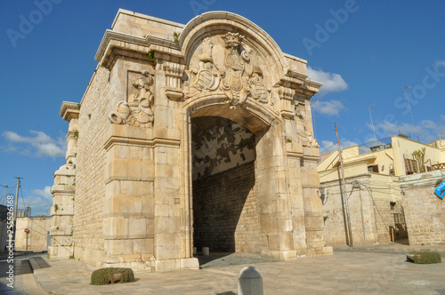 Foto Barletta (Bari) - Porta Marina